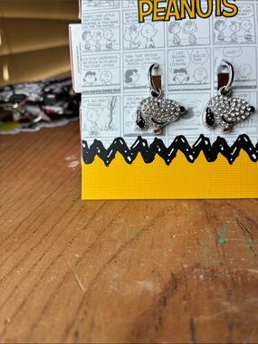 Peanuts Snoopy Crystal Drop Earrings - Silver, Black & Red